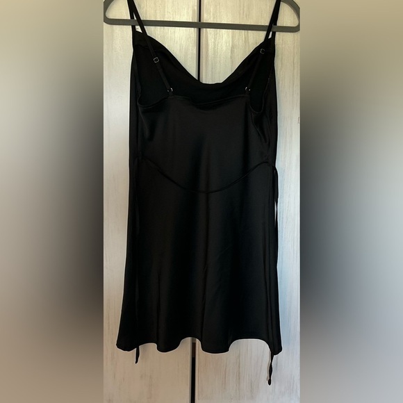 Black Slip Dress Size Small Adjustable Straps EUC 100% Polyester - Picture 4 of 5